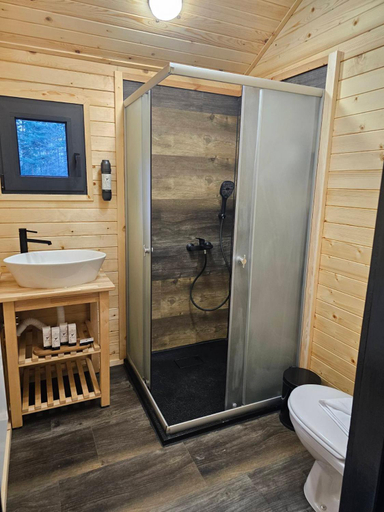 Bathroom 3, Saint Constantine Mountain Retreat, Pazardzhik