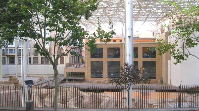 Exterior & Views, Pensión Iglesias, Zaragoza