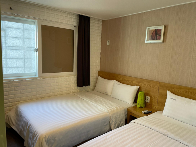 Bedroom 8