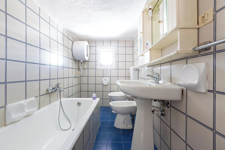 Bathroom, 4187 Casa Elen by Barbarhouse, Brindisi