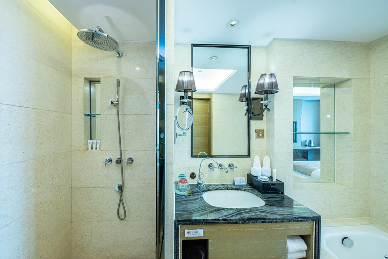 Bathroom 4