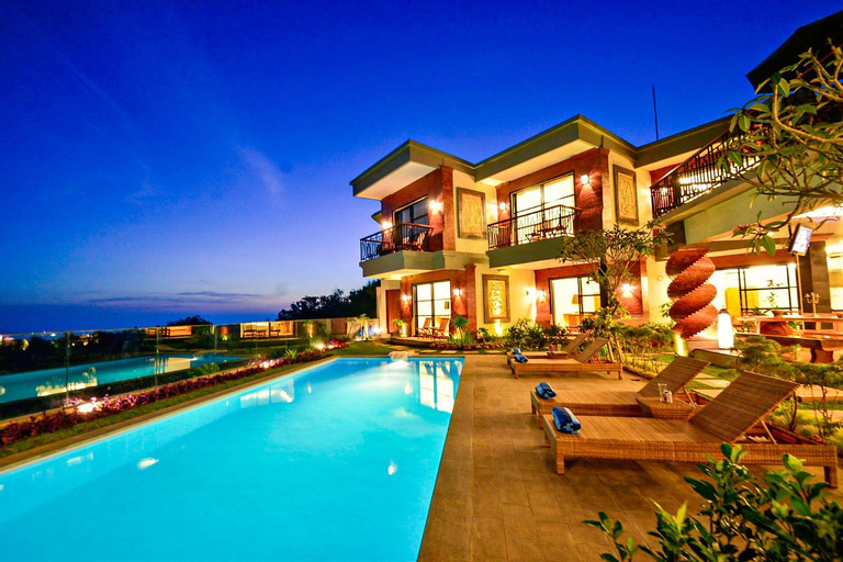 Exterior 8