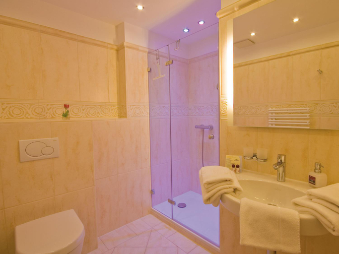 Bathroom 3, Hotel Seeschlosschen, Plön