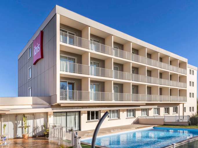 Exterior & Views 2, ibis Tarbes Odos, Hautes-Pyrénées
