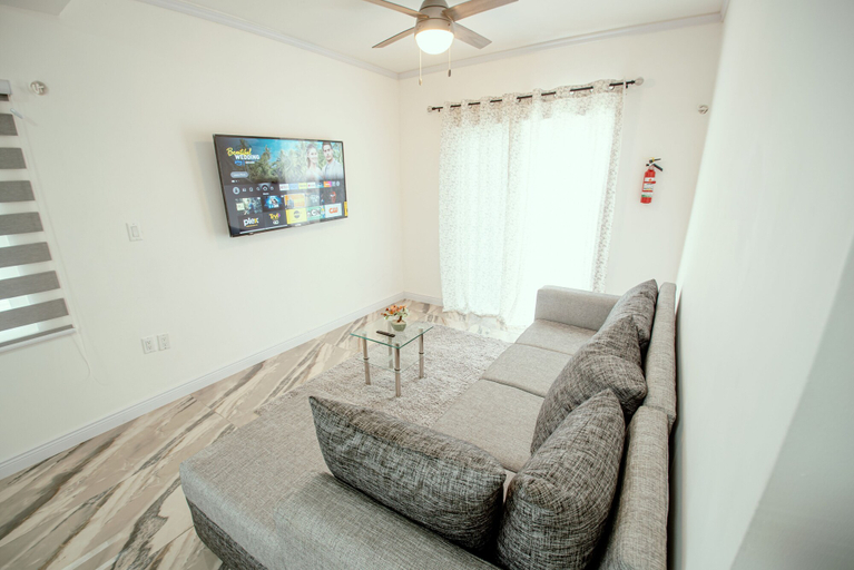 Others 5, Maximum Beach Hotel
