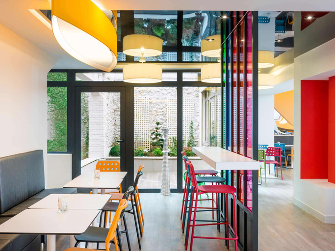Food & Drinks 5, ibis Styles Paris La Defense Courbevoie, Hauts-de-Seine
