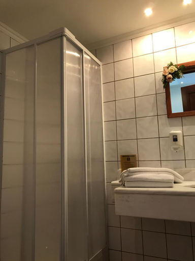 Bathroom, Hotel Pelops, West Greece