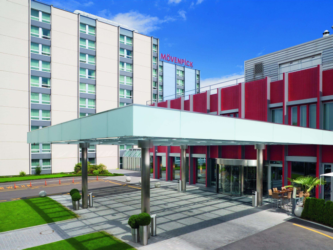 Mövenpick Zurich Airport, Bülach