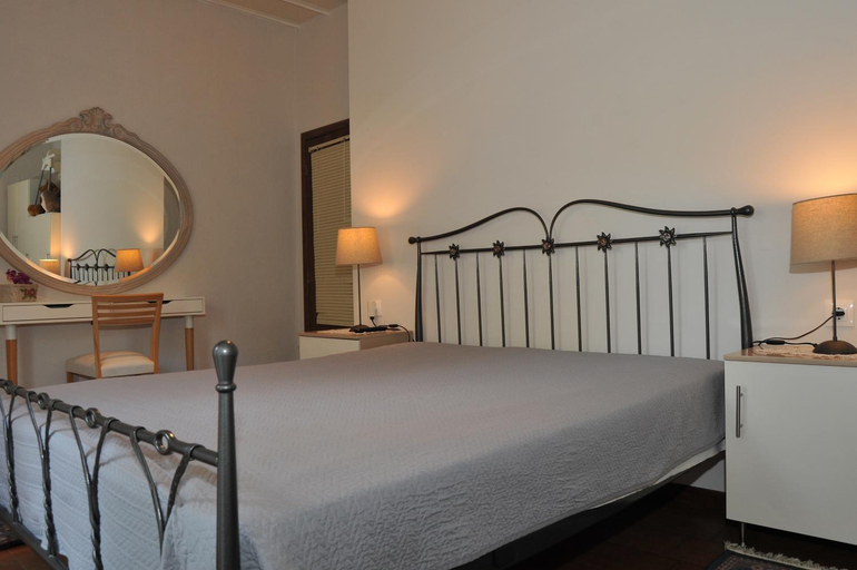 Others 2, Vila Vasi- Μodern maisonette view Meteora, Thessaly
