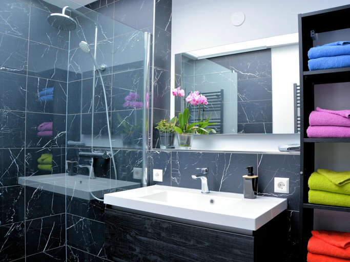Bathroom, Charming Garden Retreat, Noordwijk