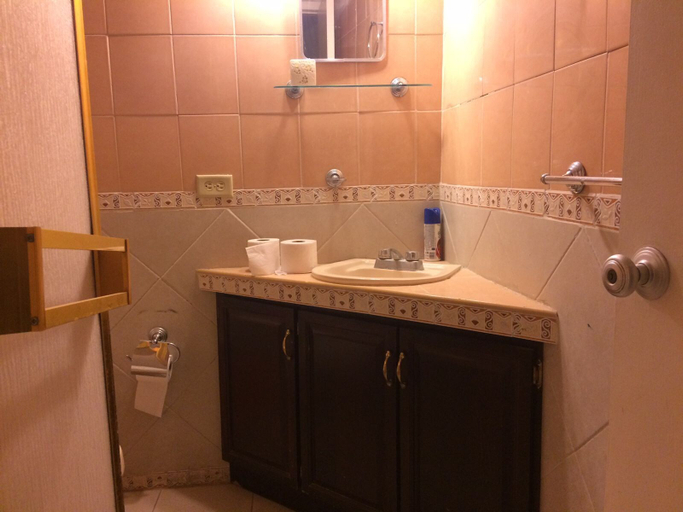 Bathroom, Consulado casa de Lujo, Juárez