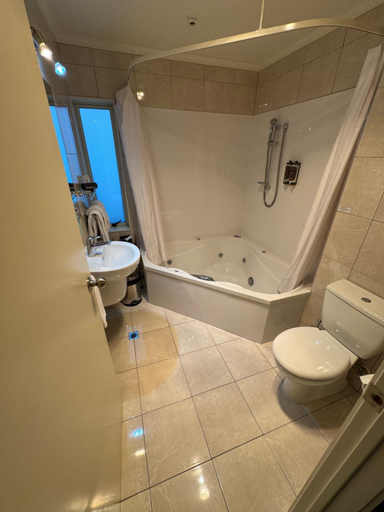 Bathroom 4, BKs Premier Motel Palmerston North, Palmerston North