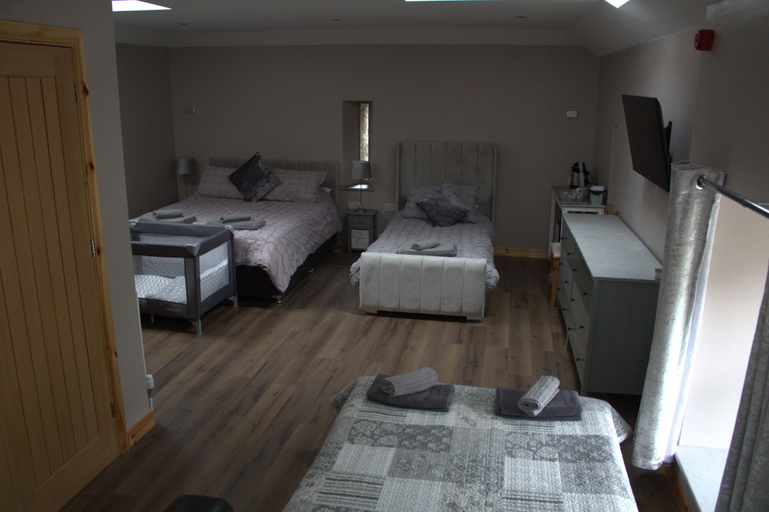 Bedroom 2, The Old Mill Bed & Breakfast, South Lanarkshire