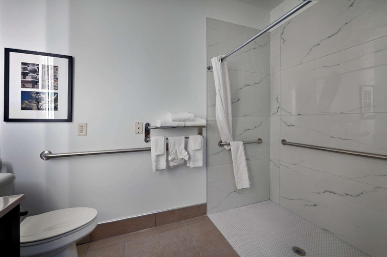 Bathroom 4
