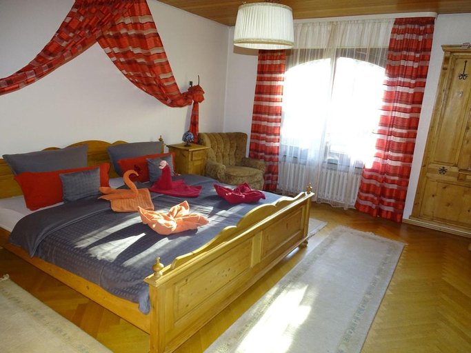Bedroom, Suite 21, Parkblick / ab 4 Nächte, Karlsruhe