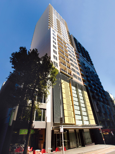 Exterior 3