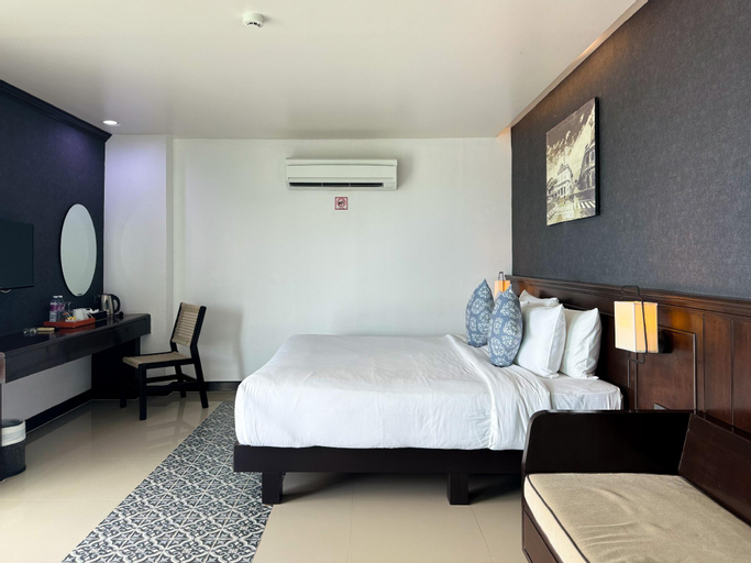 Bedroom 8