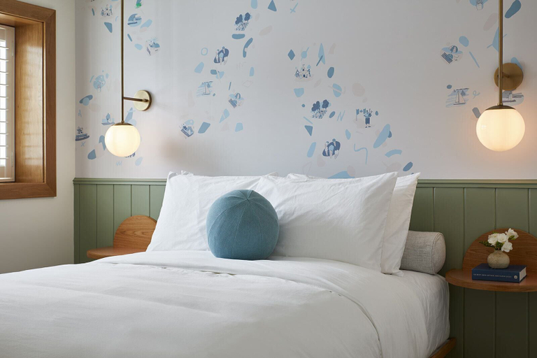 Bedroom 3, The Beach Motel, Lake Hurron