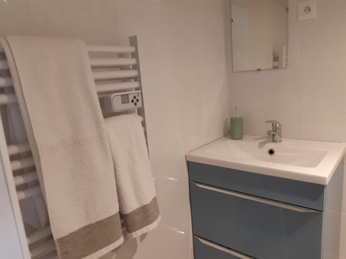 Bedroom 3, Logement proche Lyon-aeroport-Centrale Bugey, Ain