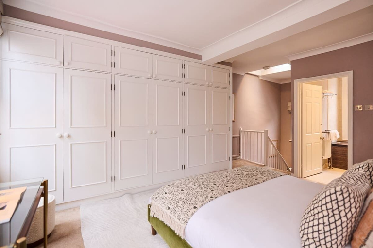 Bedroom 2, The Notting Hill Gate Crib - Relaxing 2bdr House, London