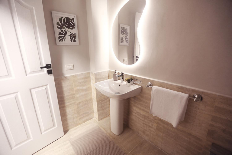 Bathroom 2, Seven Stays Sidi Abd El Rahman, El Alamein