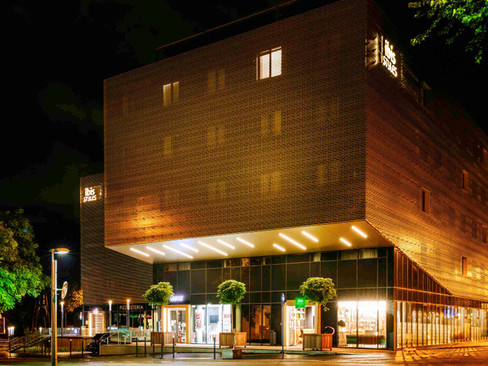 Exterior & Views 2, ibis Styles Arras Centre, Pas-de-Calais