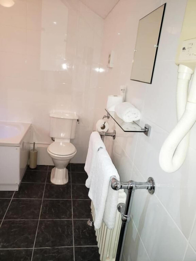 Bathroom 3, AbingPlough House, Oxfordshire