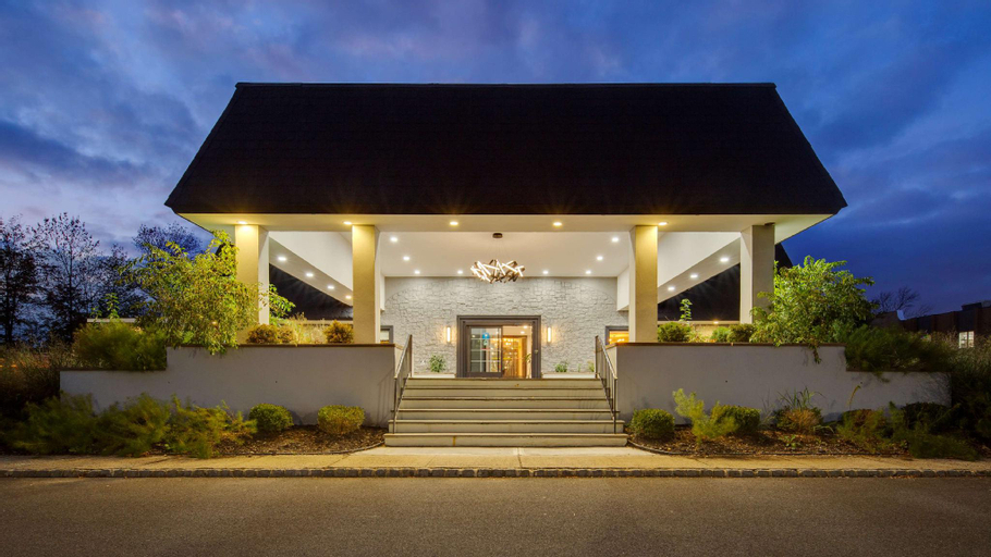 Exterior 6