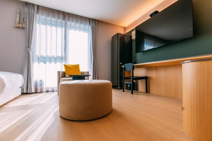Bedroom 13