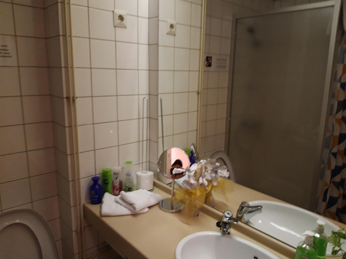 Bathroom 3, Huoneistohotelli Tarjanne Virrat, Pirkanmaa