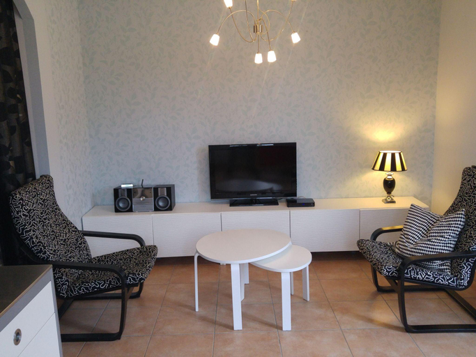 Others 5, Chic Apartment in Segonzac with Swimming Pool, Charente