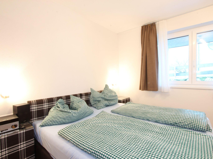Others 3, Apartment in Neukirchen near Ski Lift, Zell am See