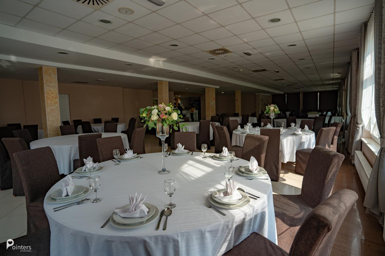 Others 3, Hotel Amarilis, Netretić