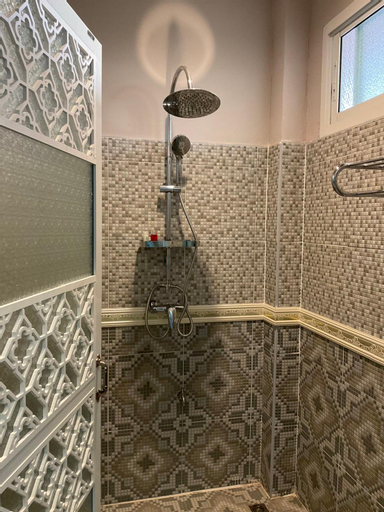 Bathroom 8