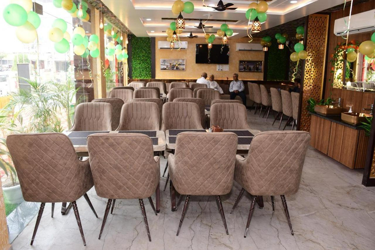 Food & Drinks 4, Hotel Utsav Grand, Varanasi