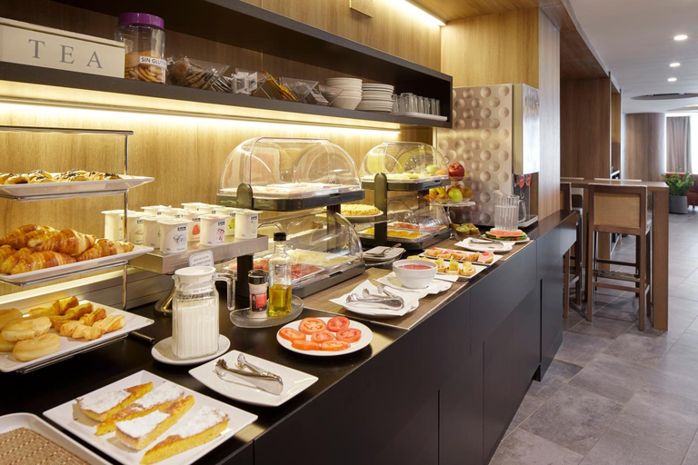 Others 5, Hotel Parma, Guipúzcoa