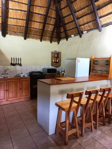 Others 4, Brentwood Lodge, Fezile Dabi