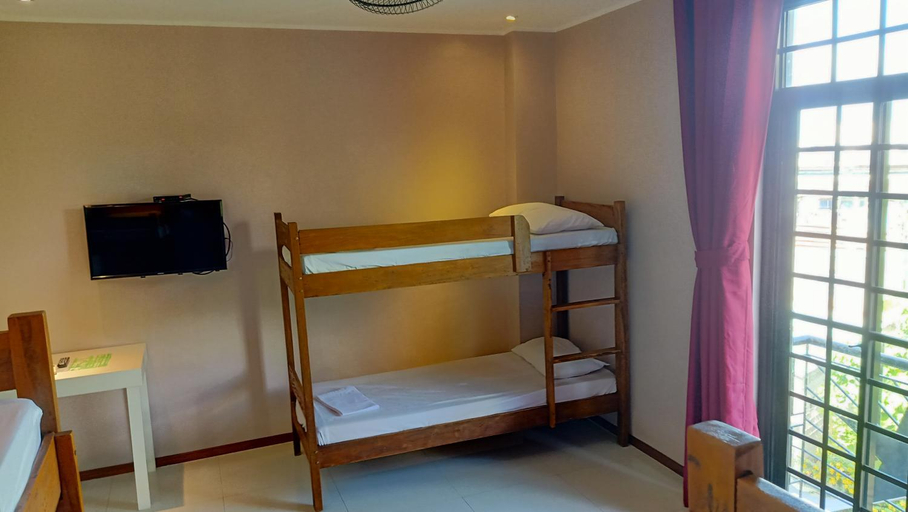 Others 5, Answer Hotel, Puerto Galera