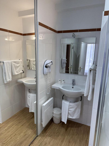Bathroom 4