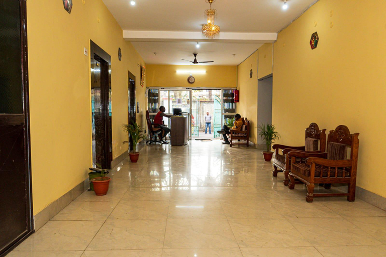 Others 3, Hotel Palak, Deoghar