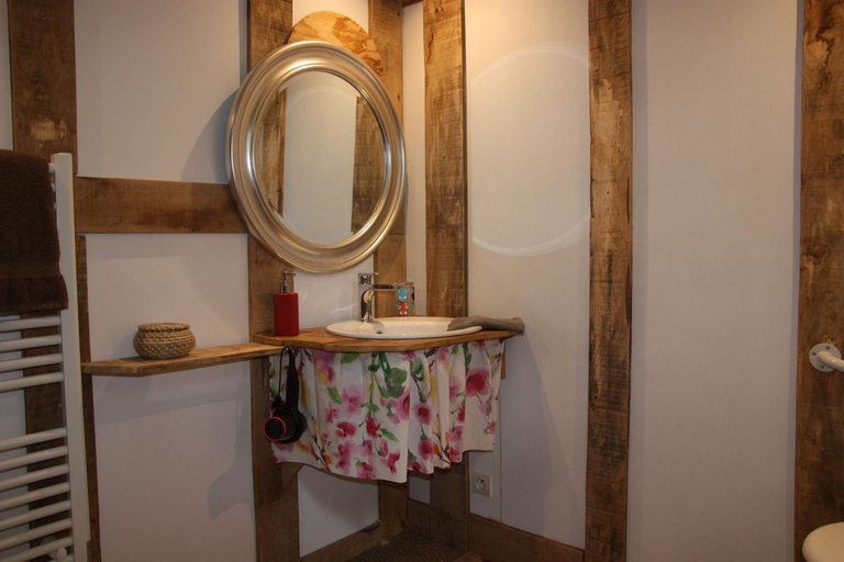 Bathroom 3, Le Coeur De La Foret, Oise