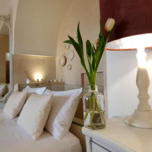 Others 2, Sea Suites, Lecce