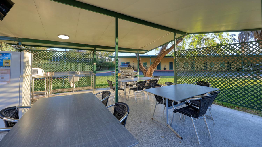 Food & Drinks 5, Motel Carnarvon, Roma