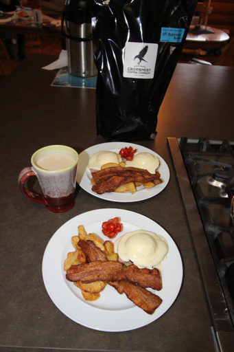 Food & Drinks 2, York Creek Bed & Breakfast, Division No. 15