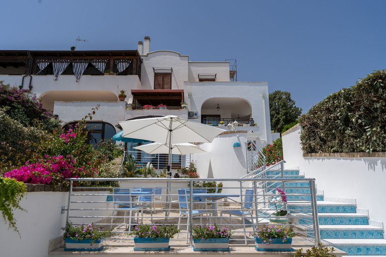 Exterior & Views, Almare', Crotone