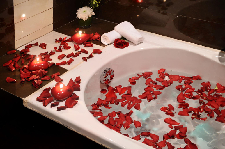 Bathroom 10