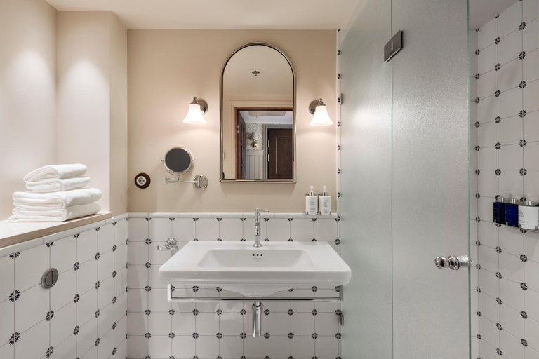 Bathroom 4, Smadalaro Gard Hotell & Spa, Haninge
