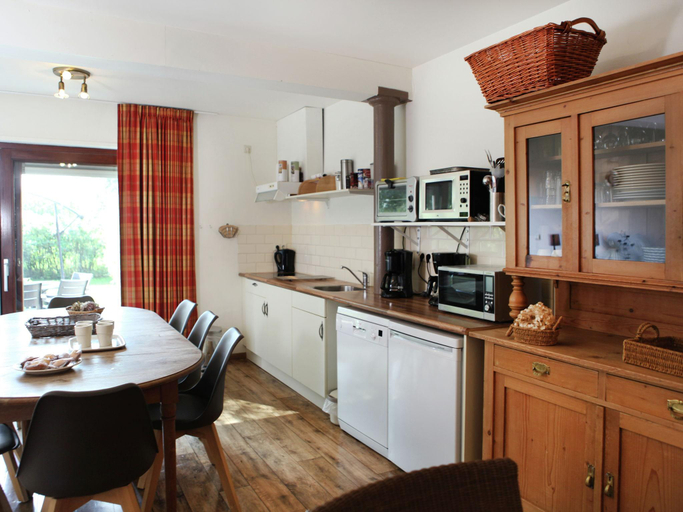 Others 5, Farmhouse appartment in Eede, Sluis