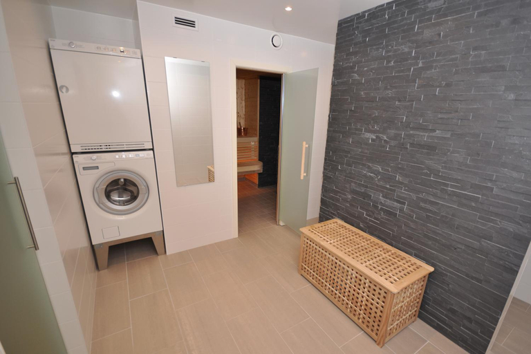 Others 5, Brandbergens Vandrarhem, Haninge
