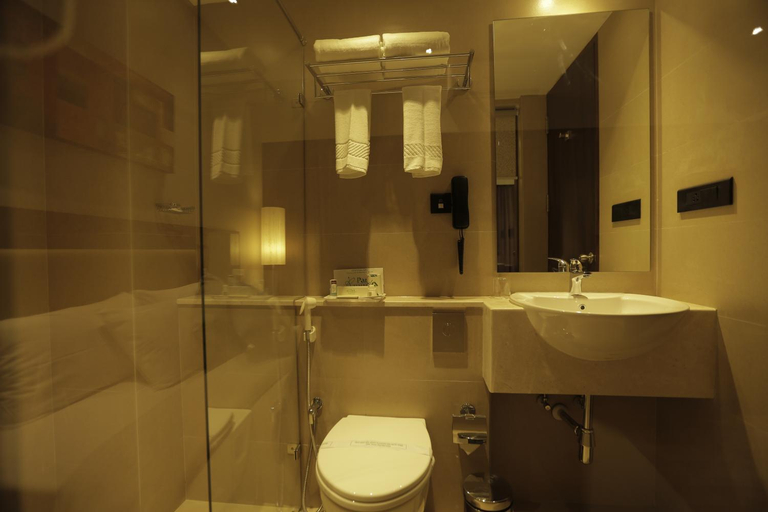 Bathroom, Park Connect, Ernakulam